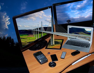 Strange desk_6628749203_l.jpg